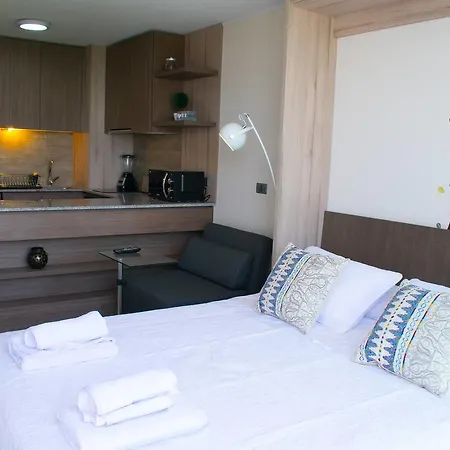 Stunning Studio Las Verbenas Apartment